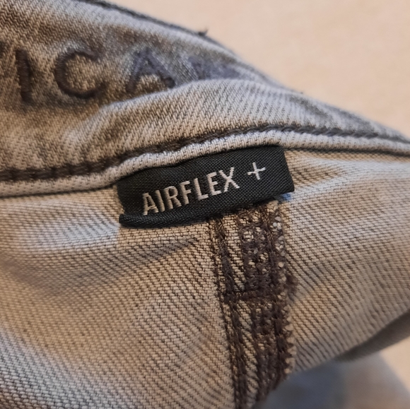 American Eagle grey distressed jeans 29x30 - Picture 2 of 7